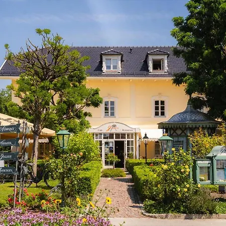 Apartman Attraktives Mit Terrasse In *