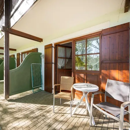 Attraktives Mit Terrasse In Apartman