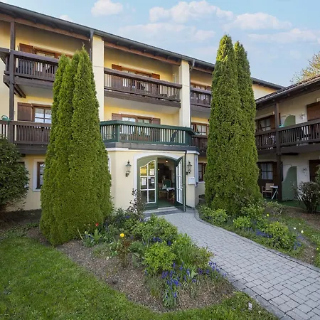 Attraktives Mit Terrasse In * Bad Birnbach